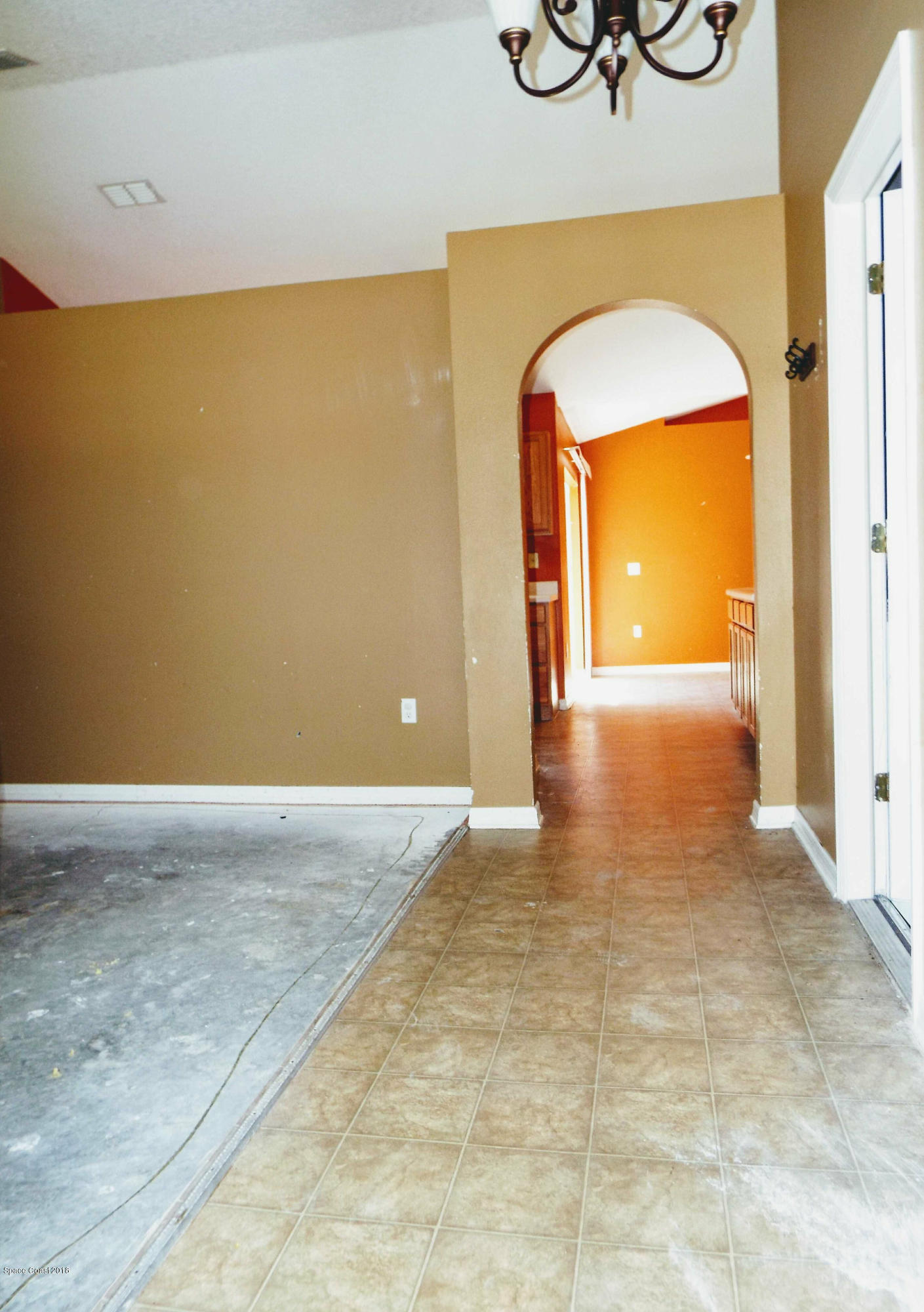 1250 Rainbow Road Southeast Palm Bay, FL 32909 - Photo 7 of 20 Foyer