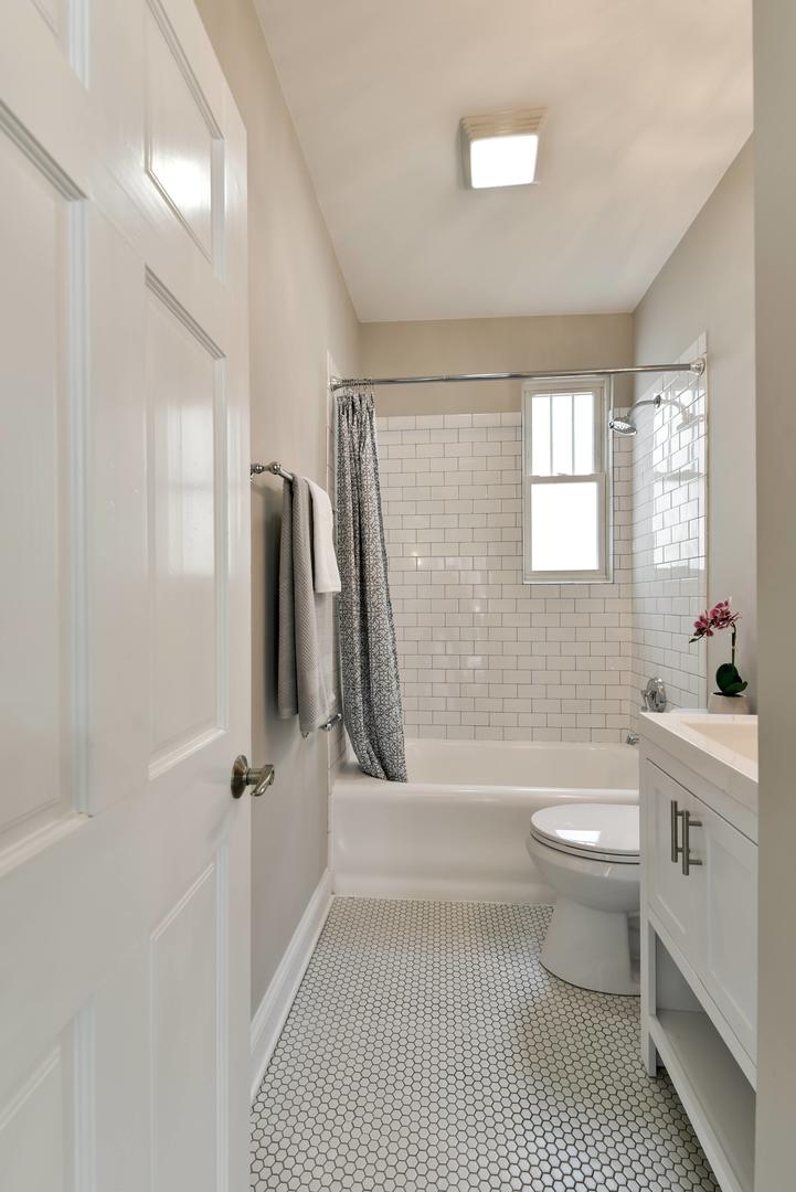 130 Washington Road Lake Forest, IL 60045 - Photo 9 of 46