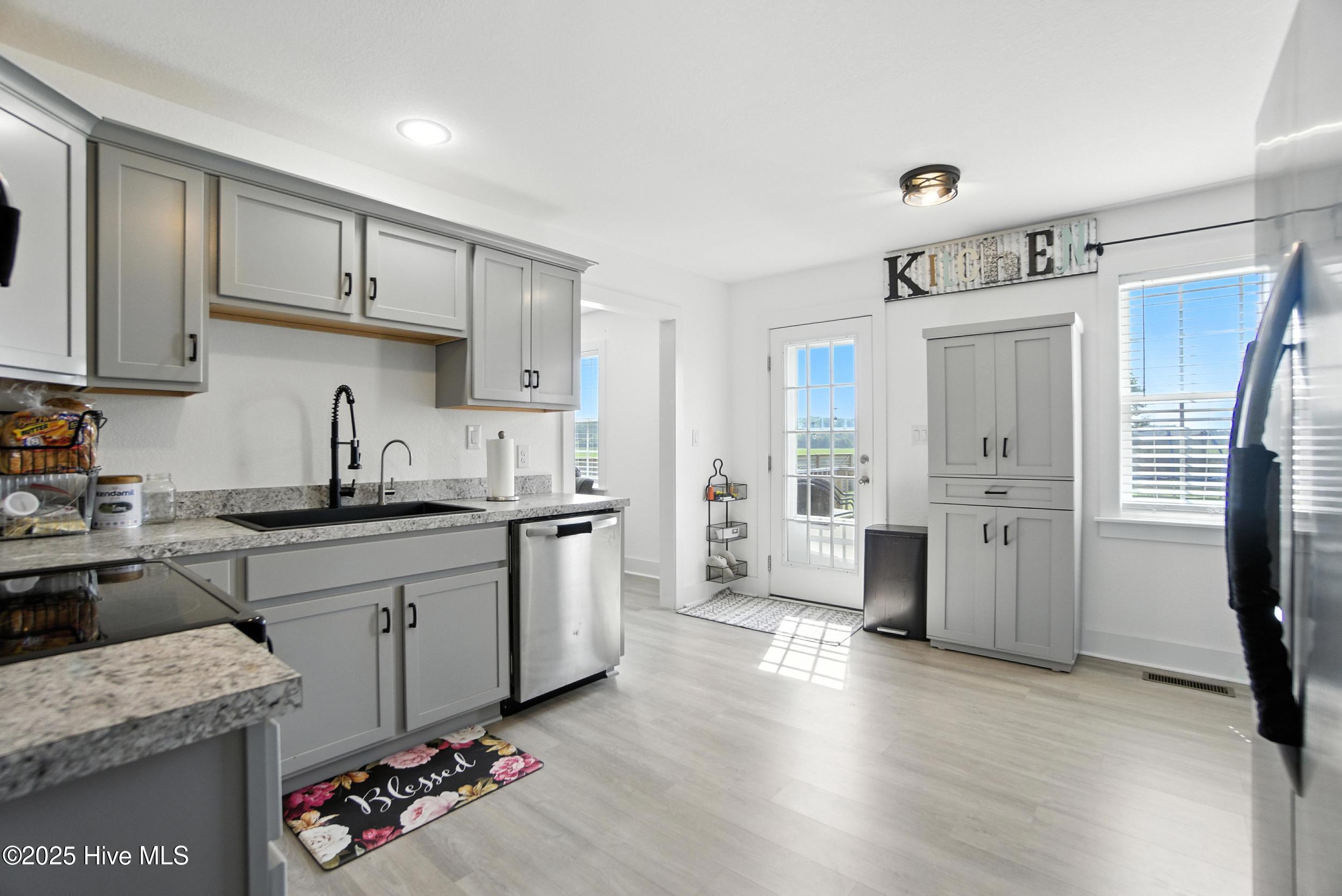 650 Pitts Chapel Road Elizabeth City, NC 27909 - Photo 14 of 64 14_dsc01460