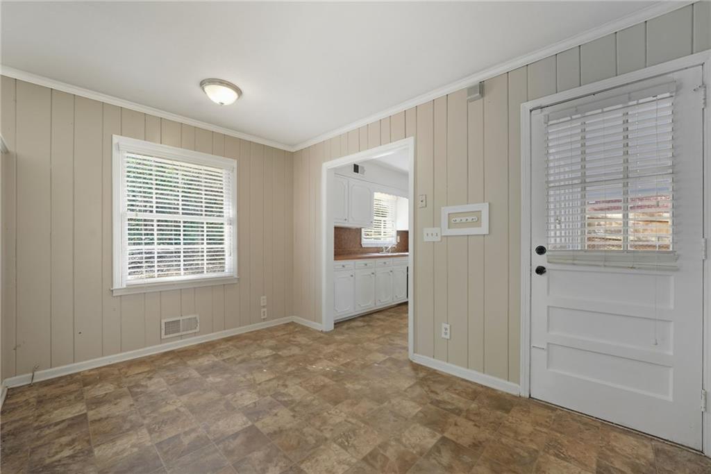 1155 Evangeline Road Decatur, GA 30035 - Photo 13 of 48