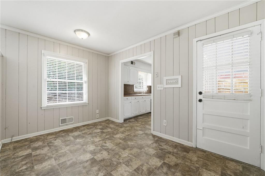 1155 Evangeline Road Decatur, GA 30035 - Photo 14 of 48