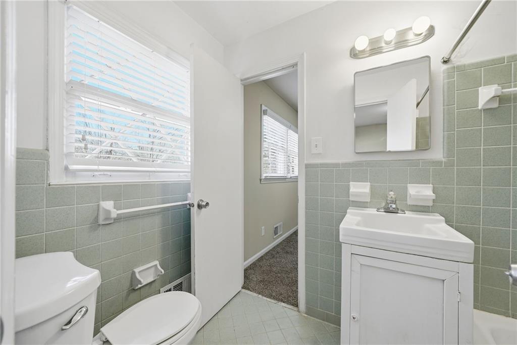 1155 Evangeline Road Decatur, GA 30035 - Photo 22 of 48