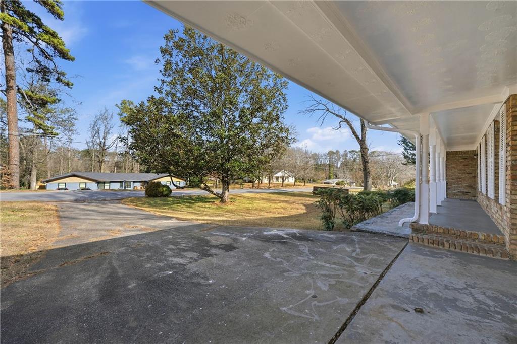 1155 Evangeline Road Decatur, GA 30035 - Photo 3 of 48