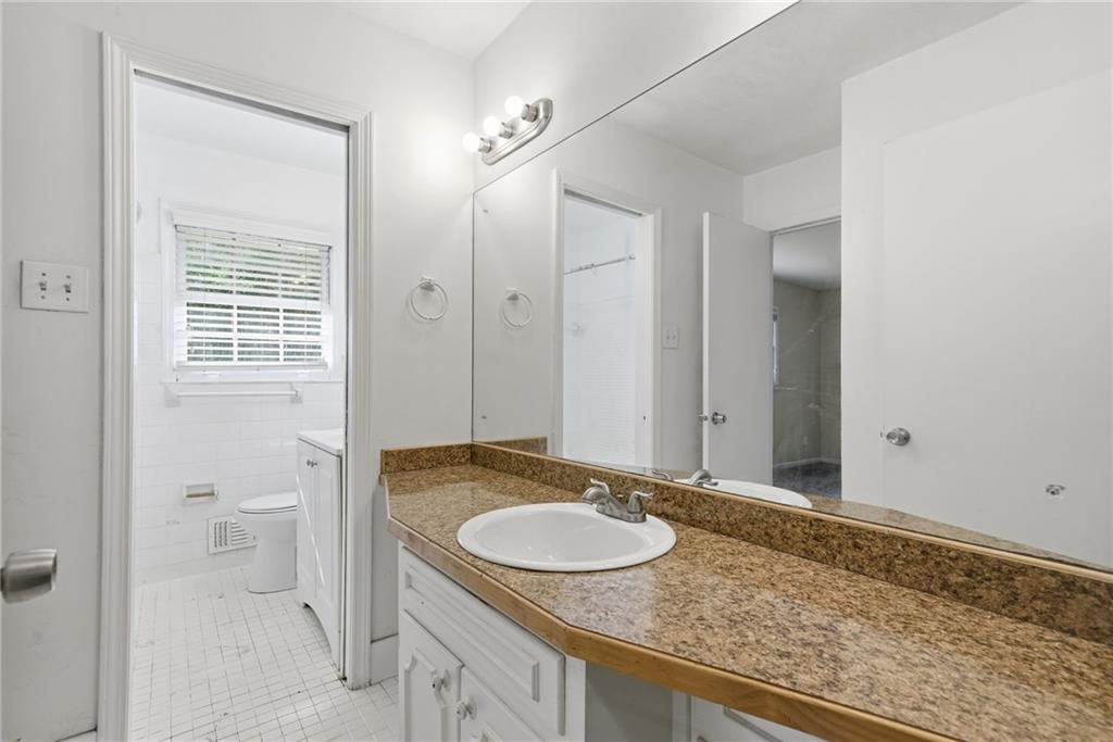 1155 Evangeline Road Decatur, GA 30035 - Photo 32 of 48