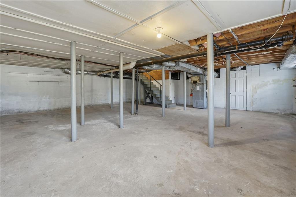 1155 Evangeline Road Decatur, GA 30035 - Photo 34 of 48