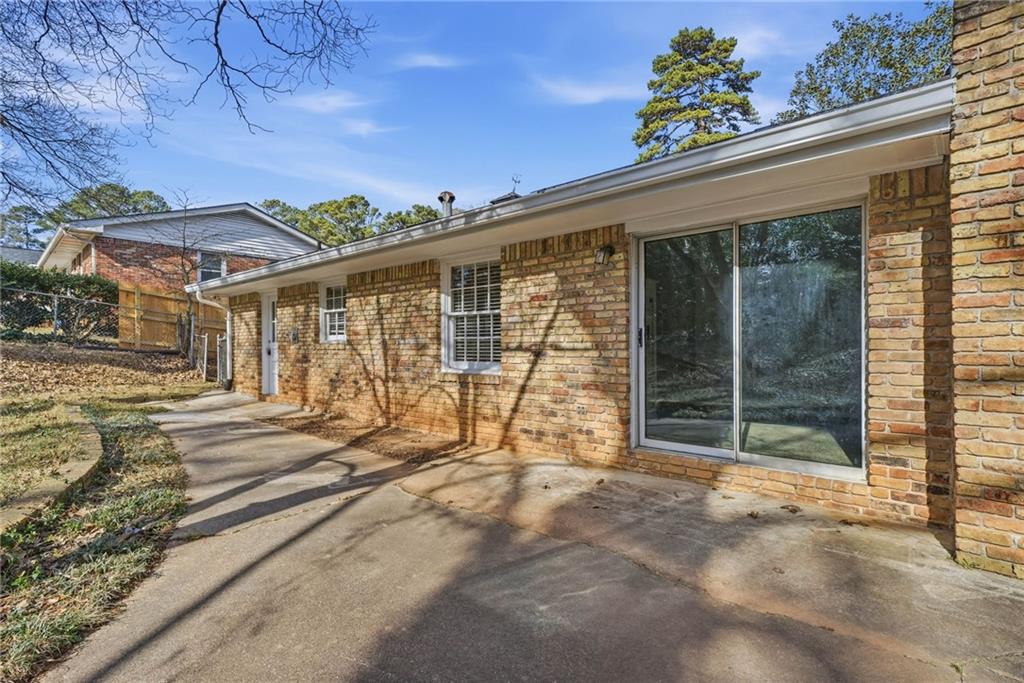 1155 Evangeline Road Decatur, GA 30035 - Photo 38 of 48