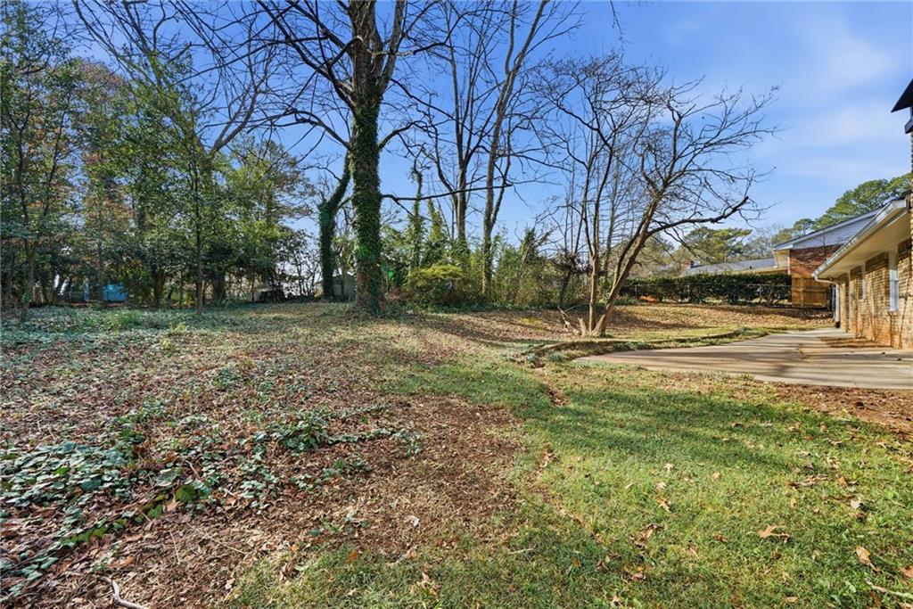 1155 Evangeline Road Decatur, GA 30035 - Photo 39 of 48