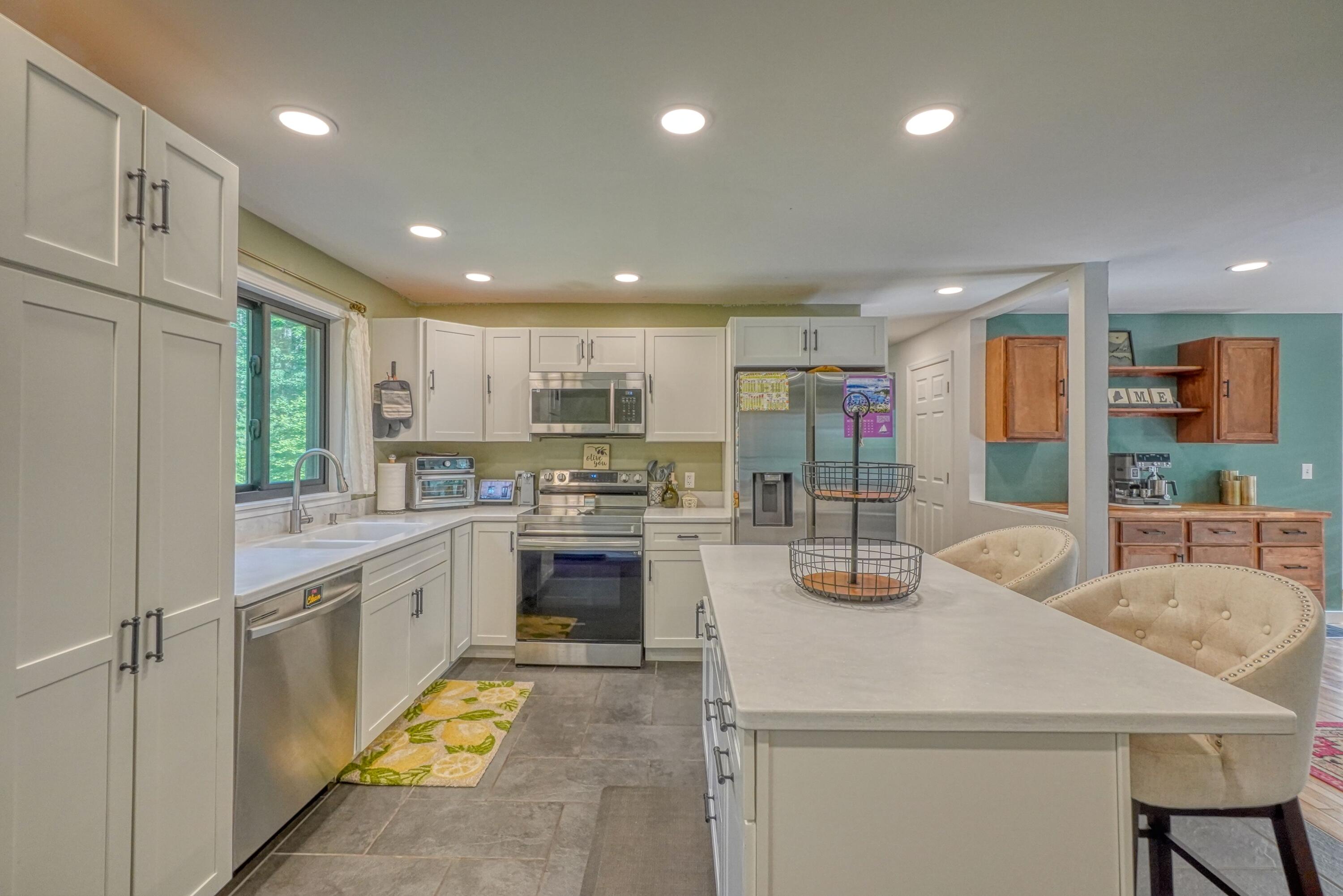 2041 Summerhaven Road Sidney, ME 04330 - Photo 10 of 30 Kitchen & Coffee Bar