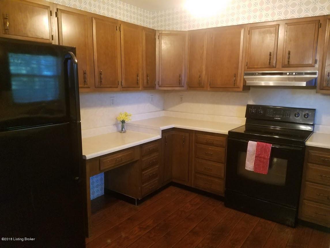 808 Echo Bridge Road Louisville, KY 40243 - Photo 7 of 23 Kitchen