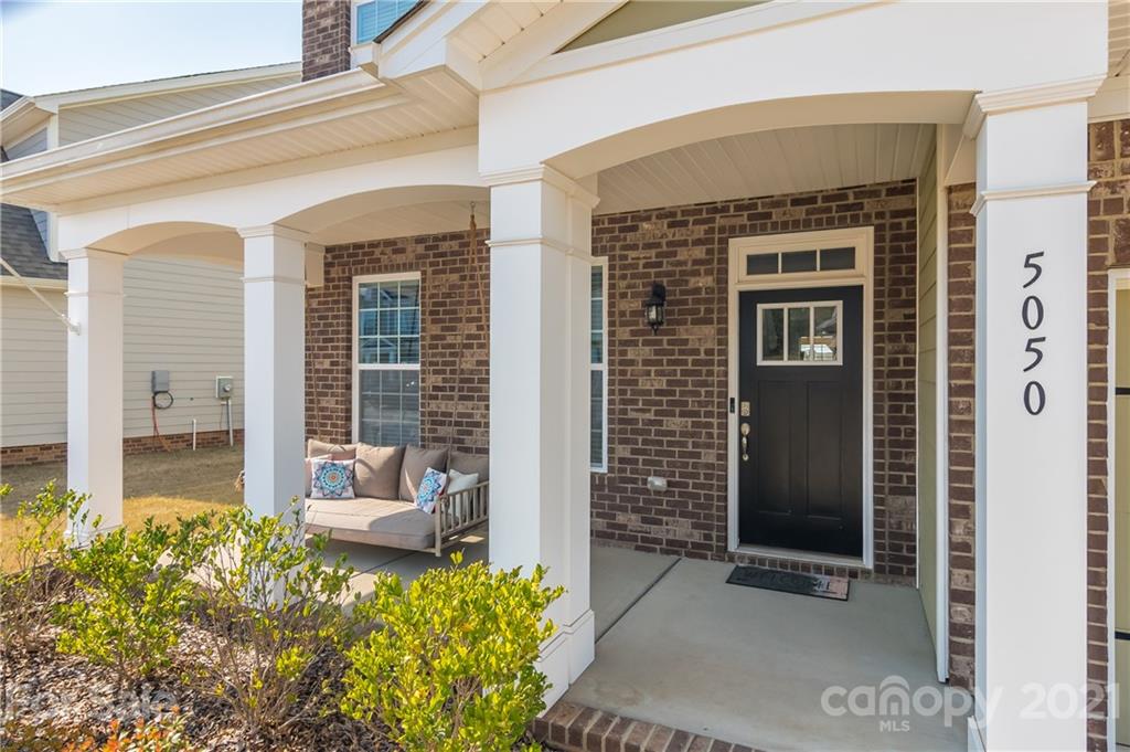 5050 Oakmere Road Waxhaw, NC 28173 - Photo 2 of 41 Gallery Image 2