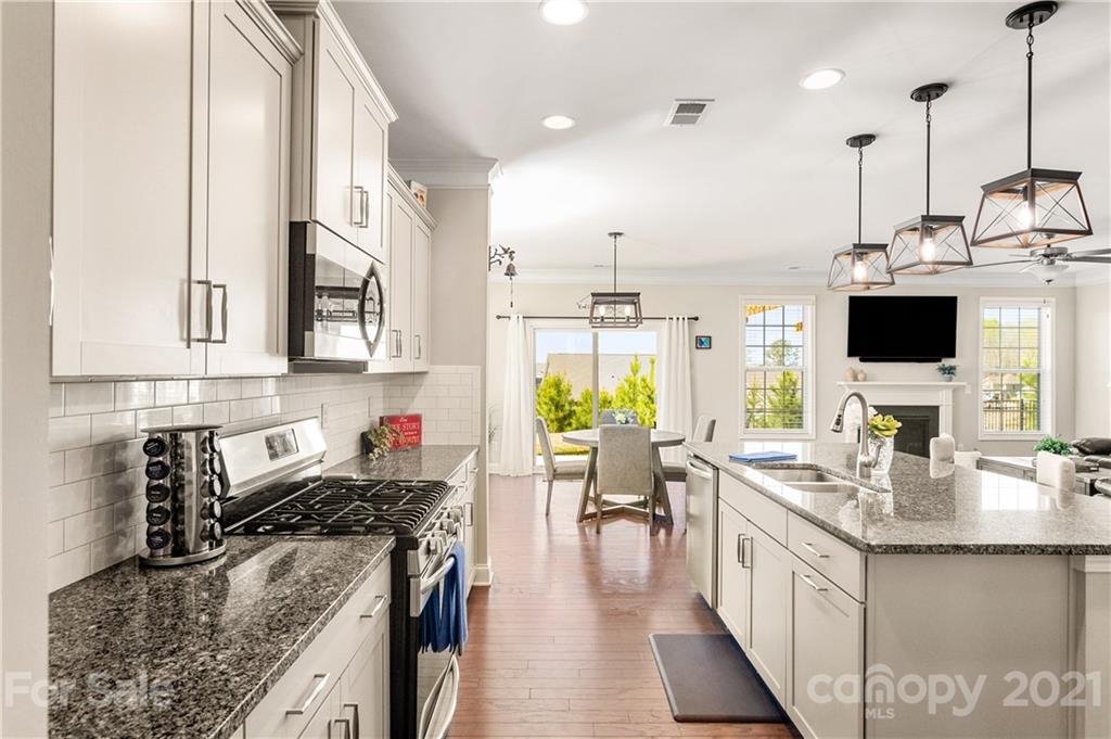 5050 Oakmere Road Waxhaw, NC 28173 - Photo 9 of 41 Gallery Image 9
