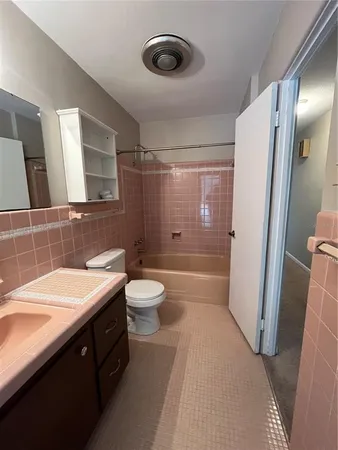 $2,800 | 812 Northside Drive, Mount Dora, FL 32757