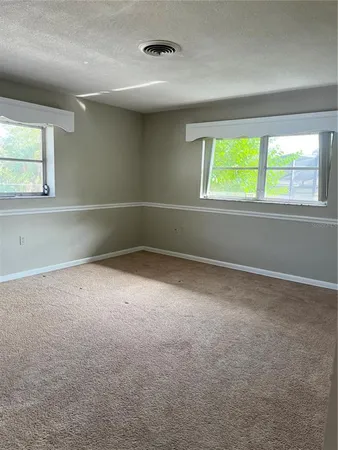 $2,800 | 812 Northside Drive, Mount Dora, FL 32757