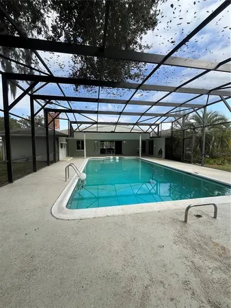 $2,800 | 812 Northside Drive, Mount Dora, FL 32757