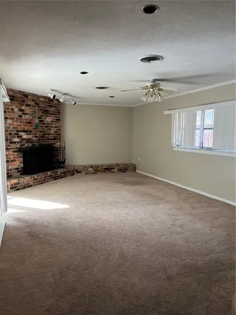 $2,800 | 812 Northside Drive, Mount Dora, FL 32757