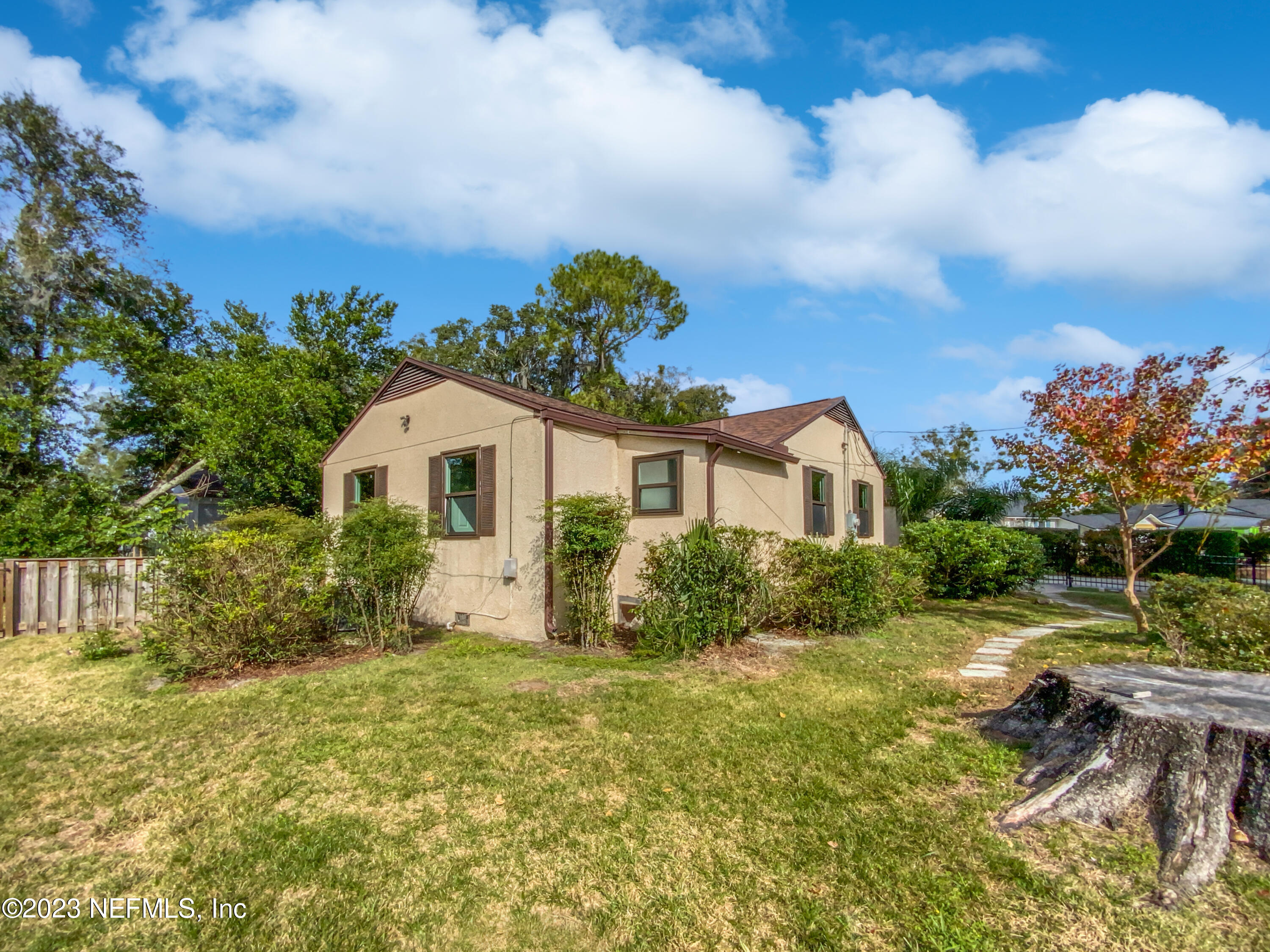 4727 Cedarwood Road Jacksonville, FL 32210 - Photo 7 of 20 photo_16