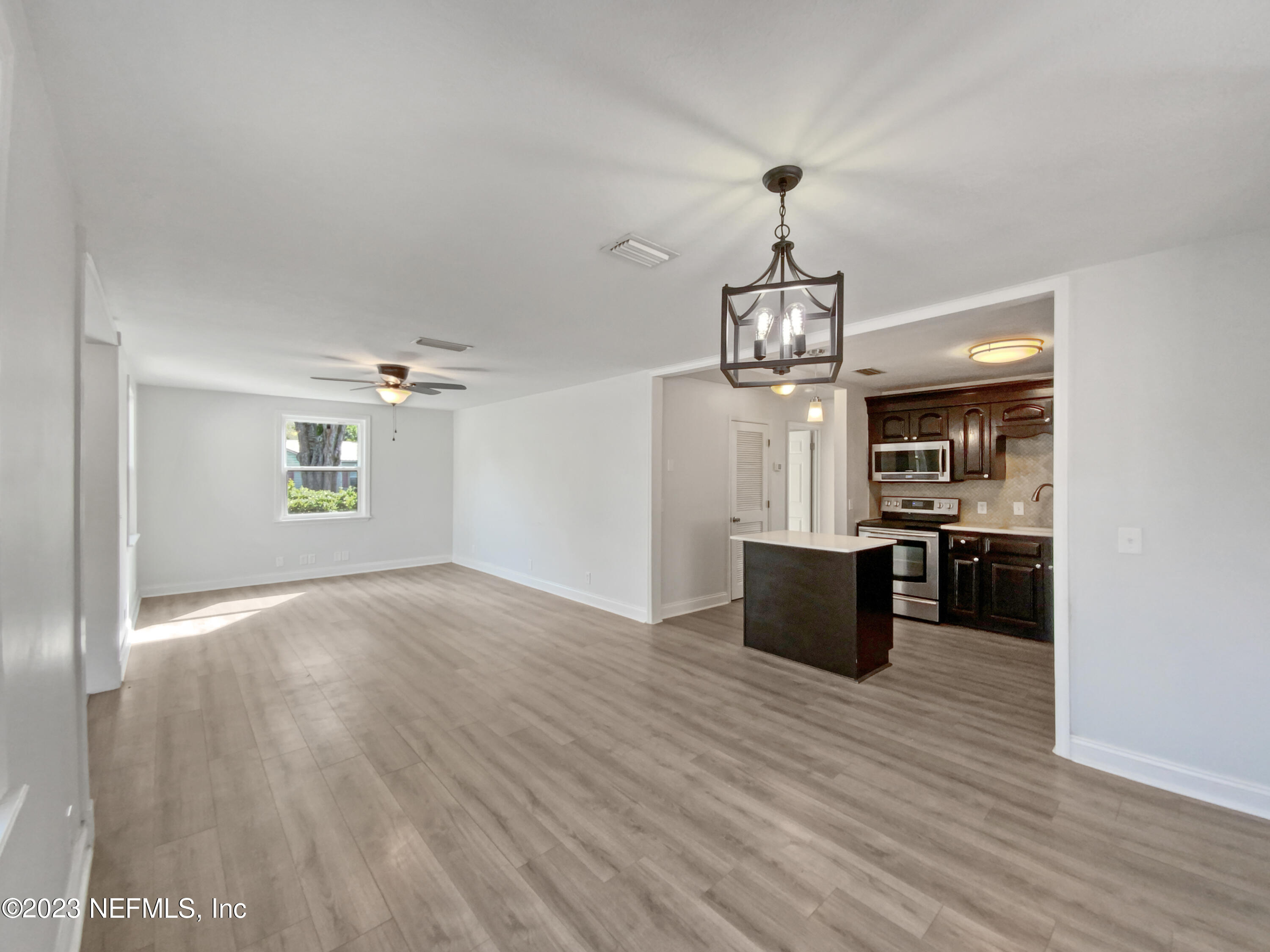 4727 Cedarwood Road Jacksonville, FL 32210 - Photo 8 of 20 photo_15