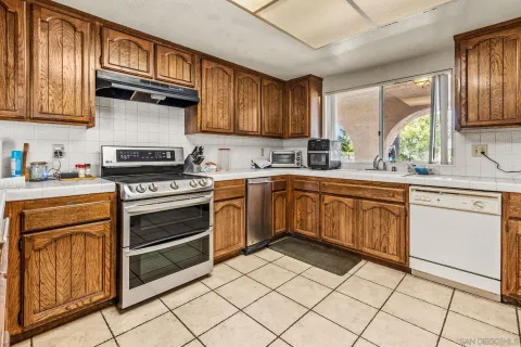 $999,000 | 1845 Alta Vista Drive, Vista, CA 92084