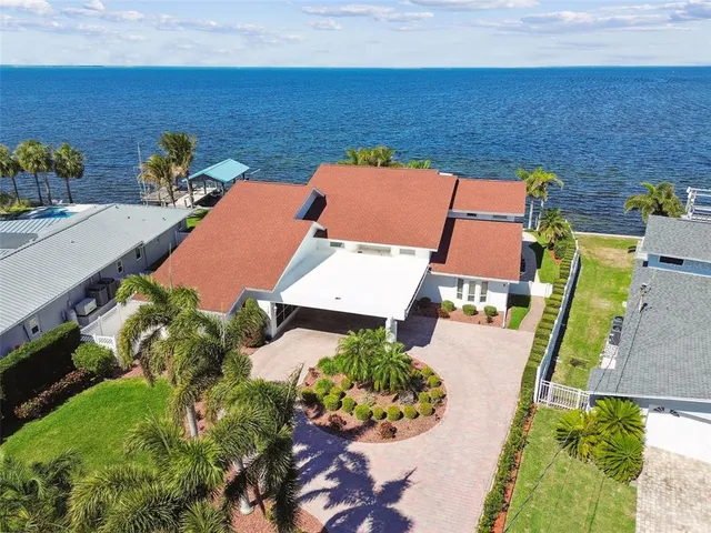 $2,599,999 | 119 Carlyle Circle, Palm Harbor, FL 34683