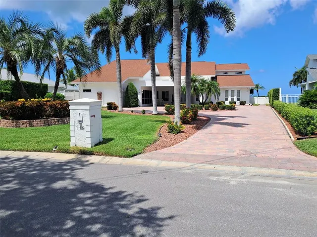 $2,599,999 | 119 Carlyle Circle, Palm Harbor, FL 34683