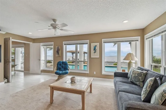 $2,599,999 | 119 Carlyle Circle, Palm Harbor, FL 34683