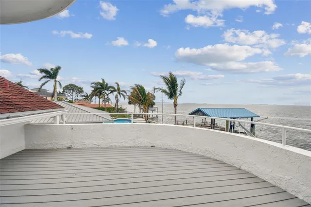 $2,599,999 | 119 Carlyle Circle, Palm Harbor, FL 34683