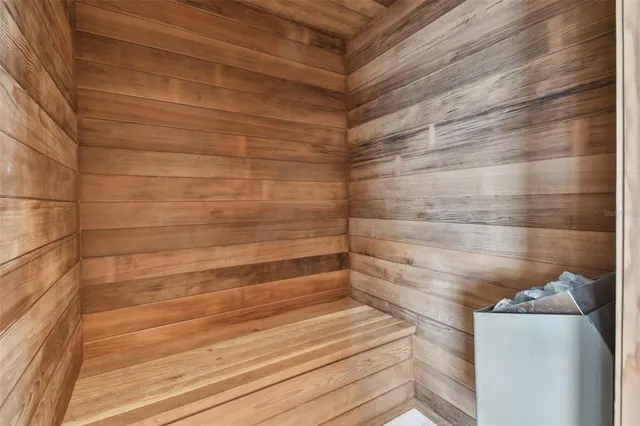 $2,599,999 | 119 Carlyle Circle, Palm Harbor, FL 34683