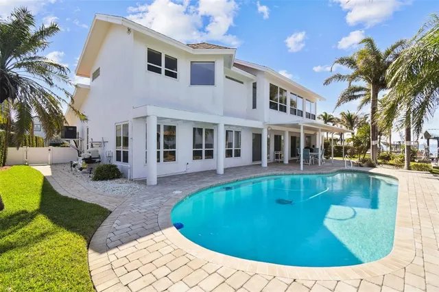 $2,599,999 | 119 Carlyle Circle, Palm Harbor, FL 34683
