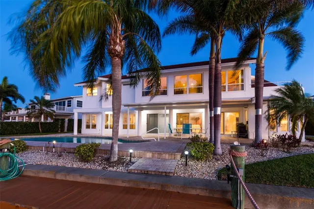 $2,599,999 | 119 Carlyle Circle, Palm Harbor, FL 34683