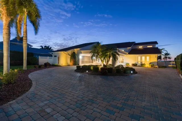 $2,599,999 | 119 Carlyle Circle, Palm Harbor, FL 34683