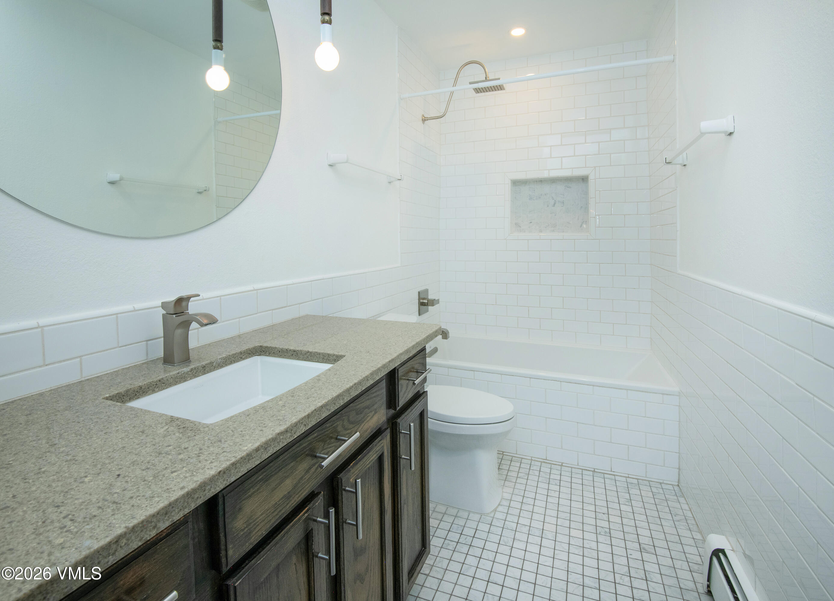 216 Main Street, Unit R319 Edwards, CO 81632 - Photo 8 of 12 216-Main-St-R319_48