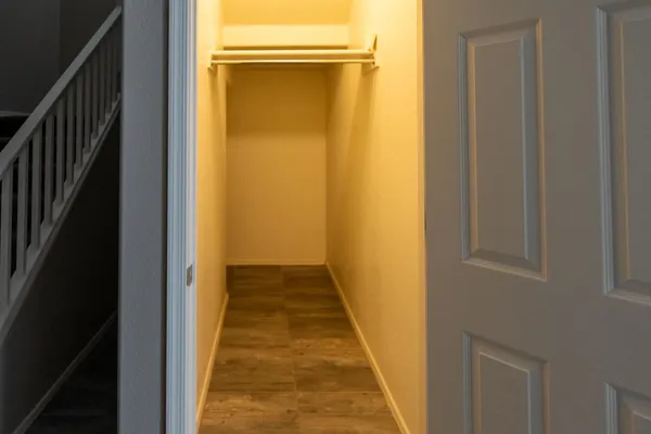 $2,800 | 241 East Roadrunner Drive, Chandler, AZ 85286