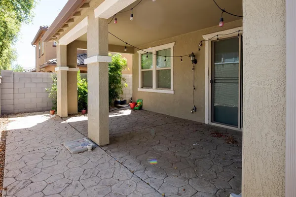 $2,800 | 241 East Roadrunner Drive, Chandler, AZ 85286