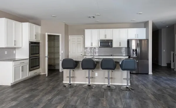 $2,800 | 241 East Roadrunner Drive, Chandler, AZ 85286