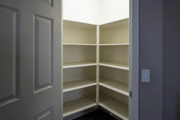 $2,800 | 241 East Roadrunner Drive, Chandler, AZ 85286