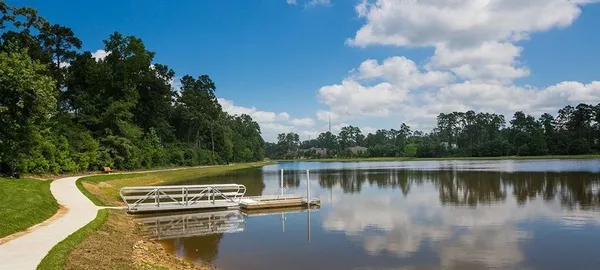 $489,900 | 1354 Knollbridge Pt Lane, Pinehurst, TX 77362