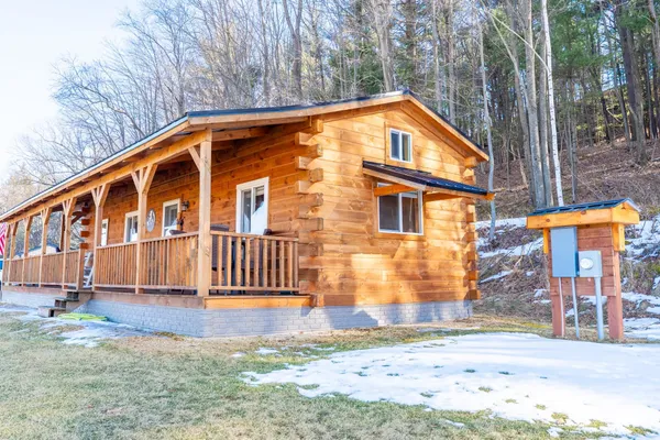 $599,900 | W7113 Leigh Road, Mauston, WI 53948