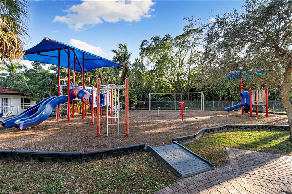 3520 Bolero Way Naples, FL 34105 - Photo 31 of 34 Gallery Image 31