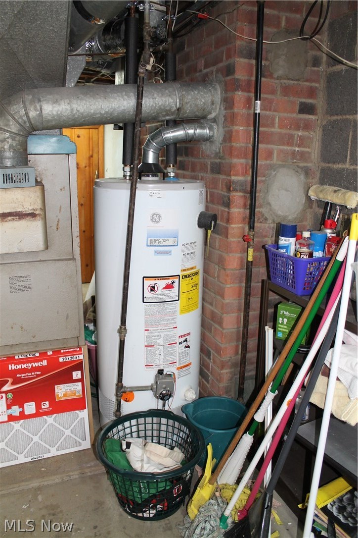1189 Argonne Road Cleveland, OH 44121 - Photo 25 of 30 Hot water tank--new in 2010