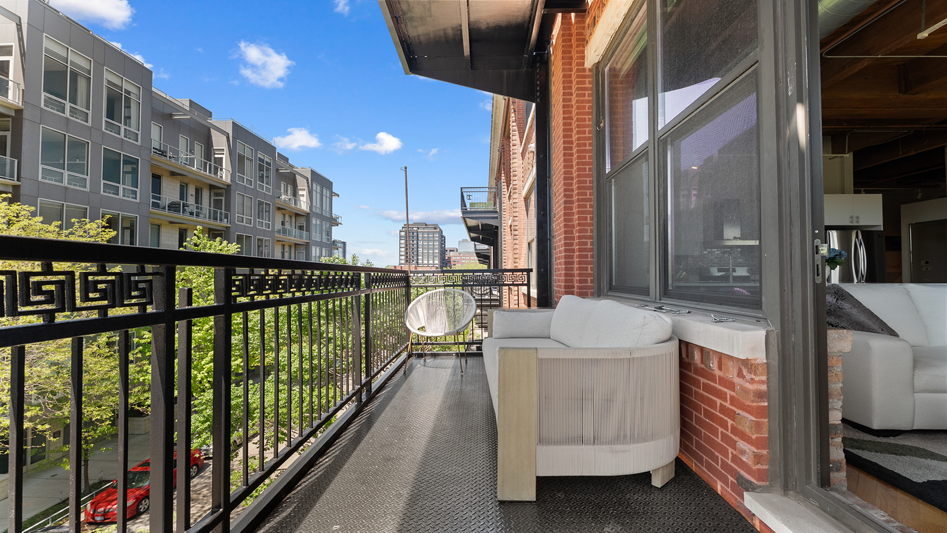 1040 West Adams Street, Unit 372 Chicago, IL 60607 - Photo 10 of 28 Gallery Image 10