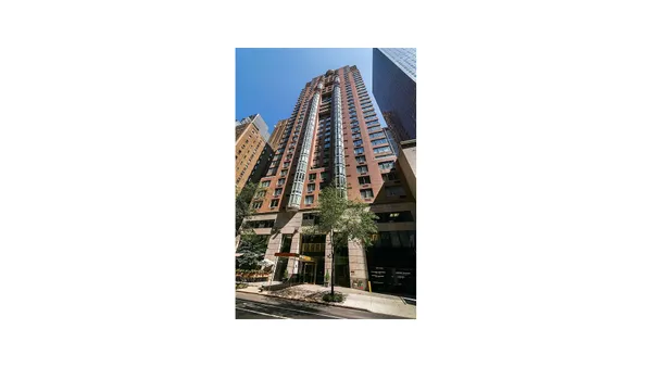 $740,000 | 145 East 48th Street, Unit 5D | Midtown East