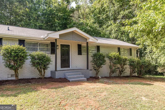 $289,000 | 929 Dogwood Trail, Winder, GA 30680
