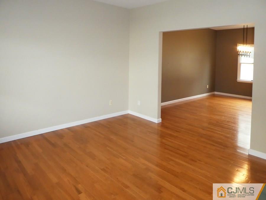 230 Treptow Road Somerset, NJ 08873 - Photo 3 of 25 Gallery Image 3