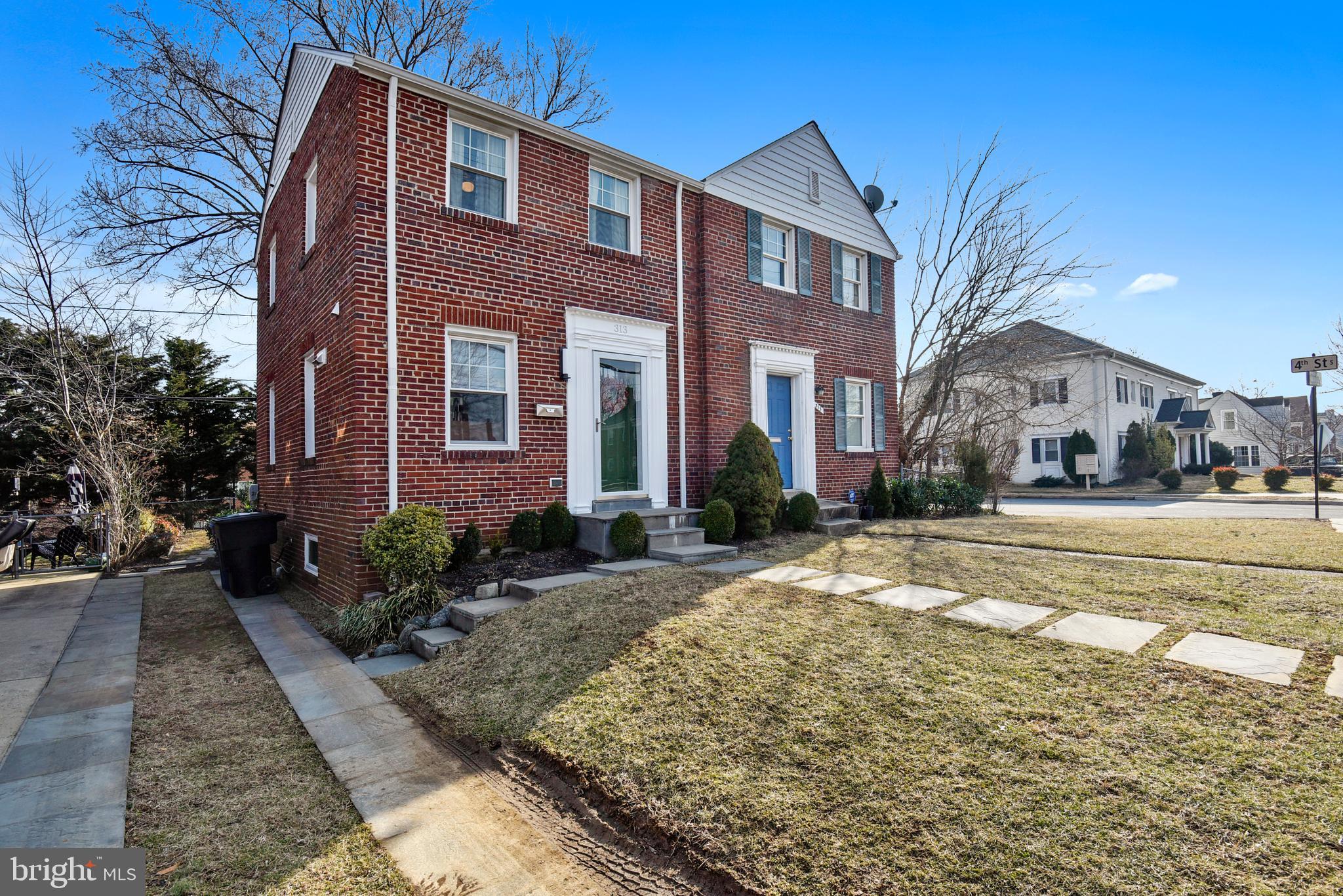 313 South Courthouse Road Arlington, VA 22204 - Photo 1 of 30