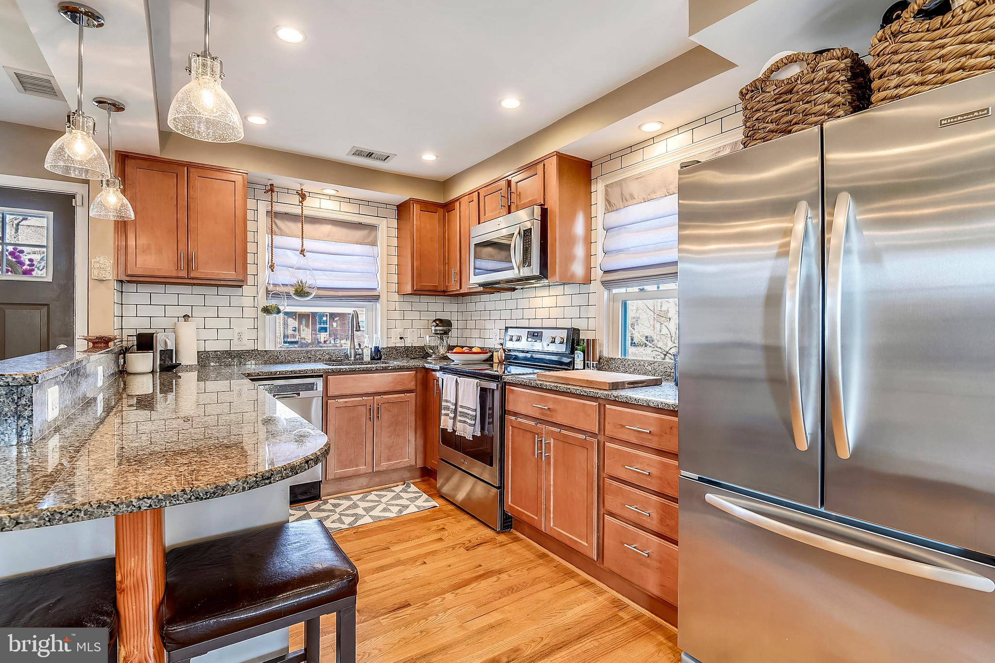 313 South Courthouse Road Arlington, VA 22204 - Photo 5 of 30 Gourmet Kitchen