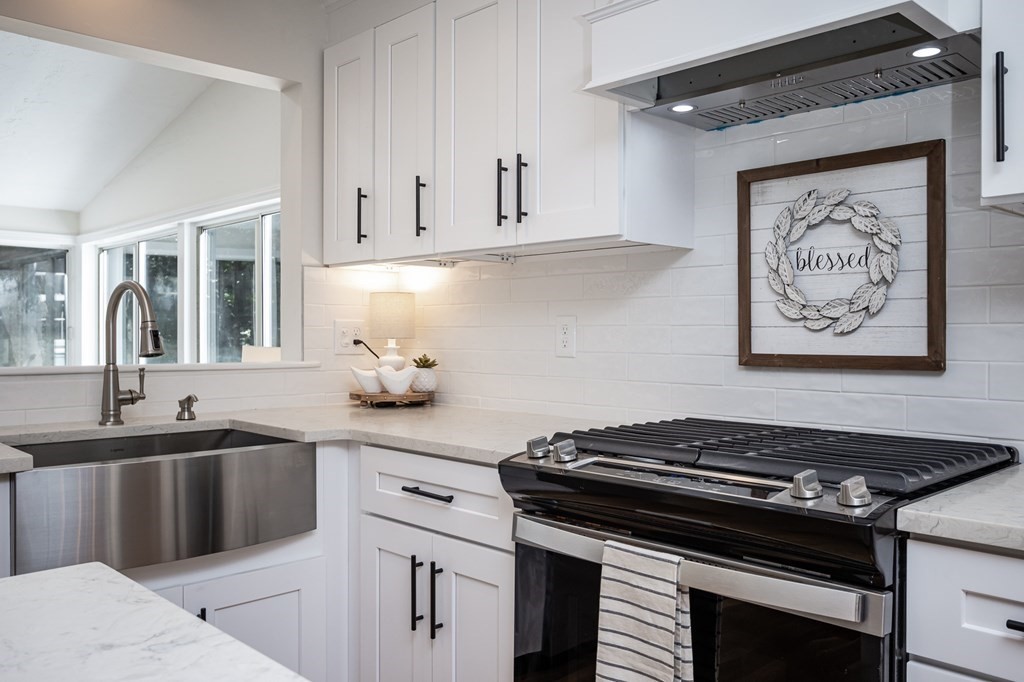 10 Hickory Drive Townsend, MA 01469 - Photo 17 of 38