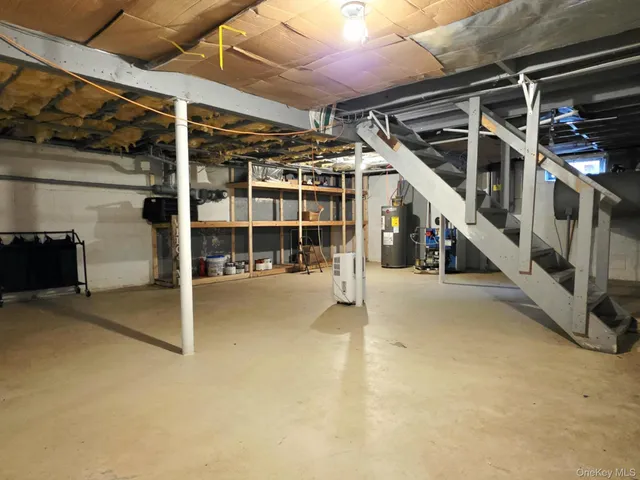 $399,989 | 277 Commack Road, Shirley, NY 11967