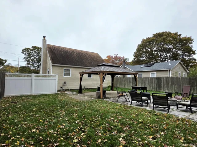 $399,989 | 277 Commack Road, Shirley, NY 11967