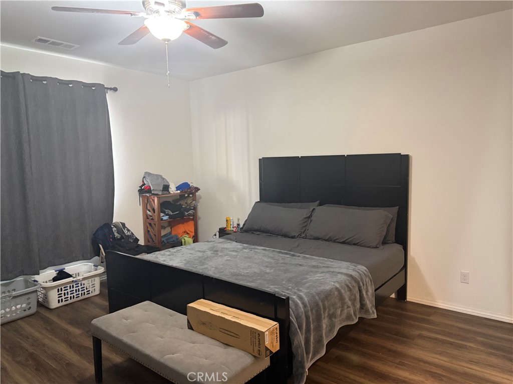 996 Forster Hemet, CA 92543 - Photo 12 of 22