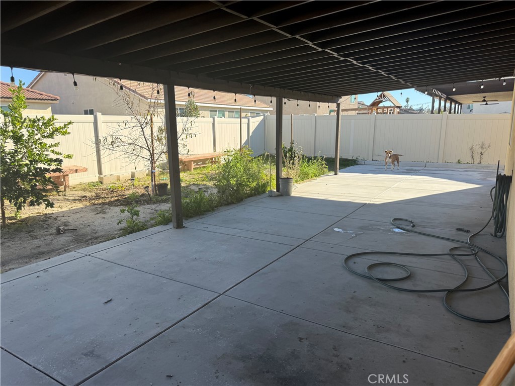 996 Forster Hemet, CA 92543 - Photo 14 of 22